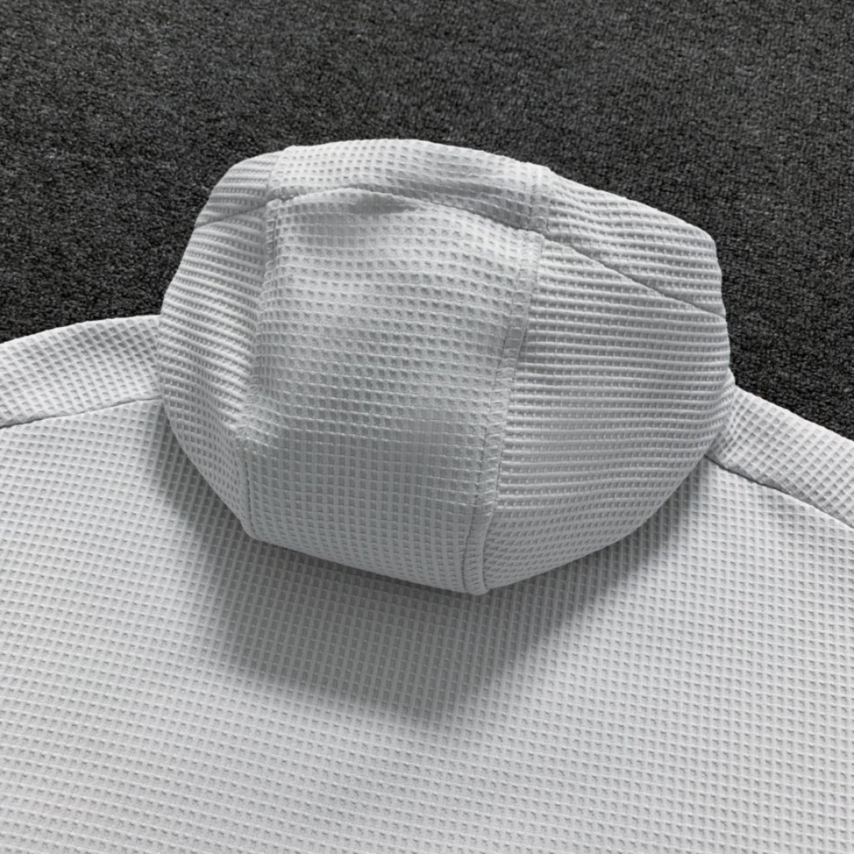 GRID ZIP HOODIE 10