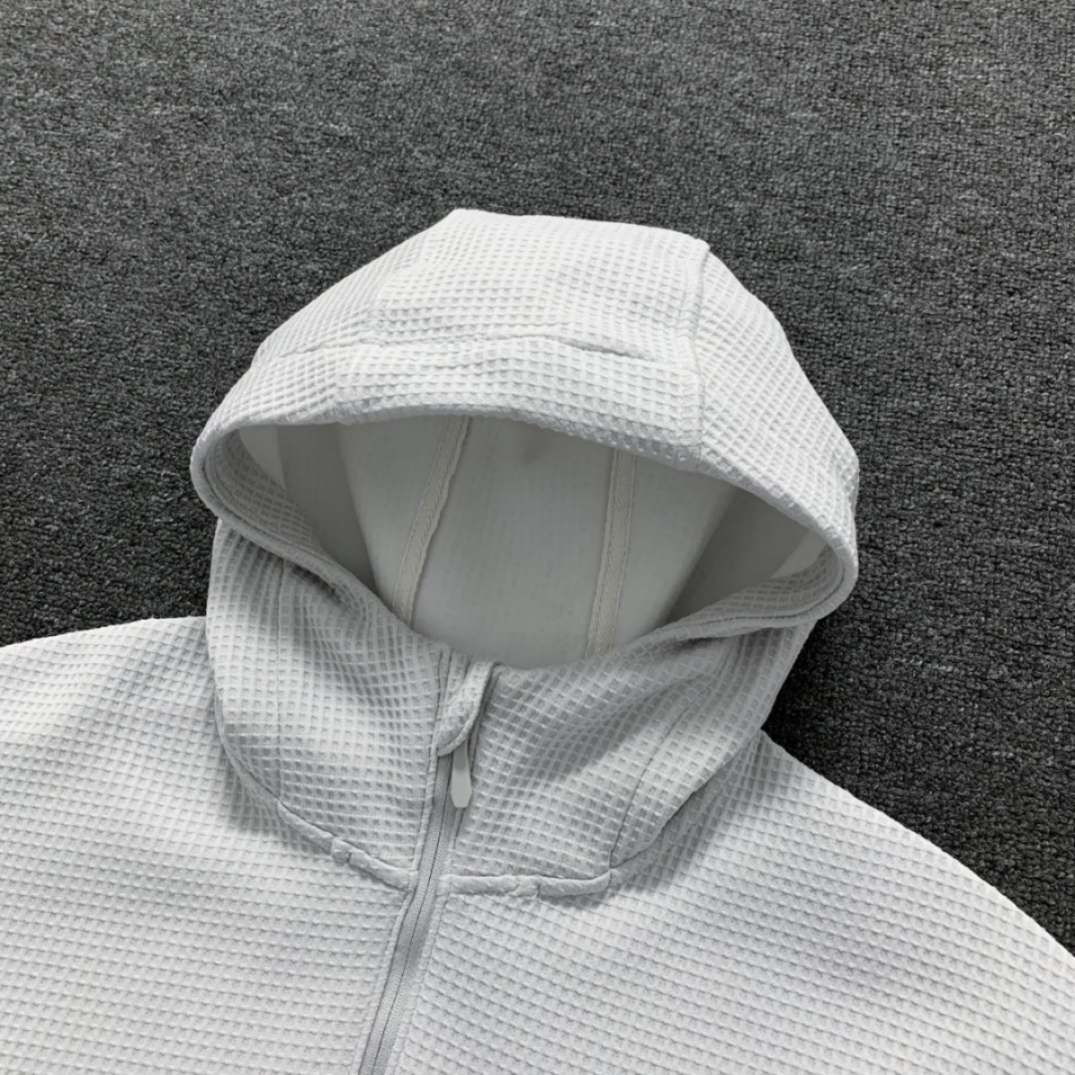GRID ZIP HOODIE 4