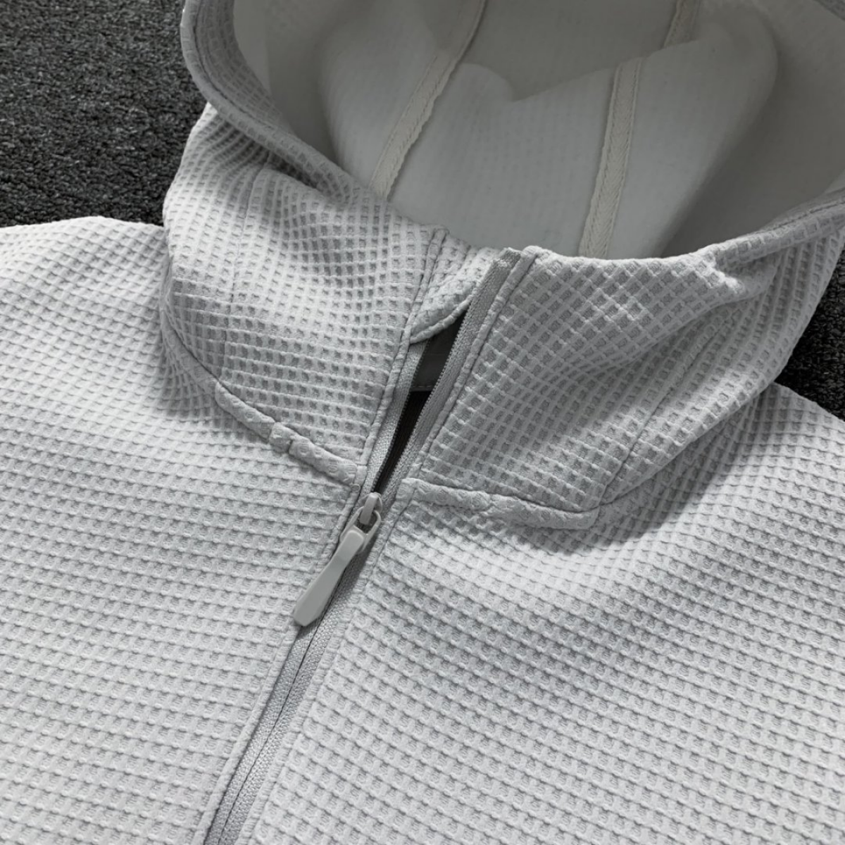 GRID ZIP HOODIE 5